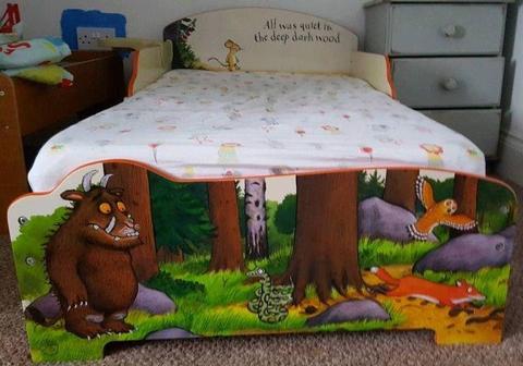 Gruffalo Toddler bed with storage and cup holder