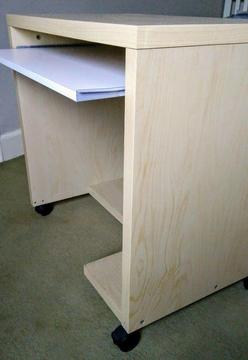 Computer desk for sale in Shirley