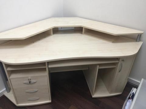 Solid Corner Desk