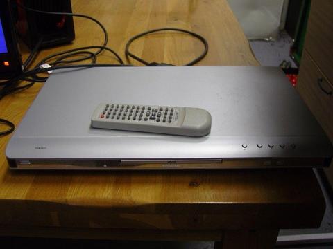 Tosumi Slimline DVD Player. Silver. With Remote