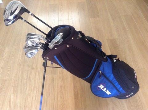 GOLF CLUBS AS NEW FULL SET OF LIGHT WEIGHT CAVITY BACK IRONS WITH STEEL SHAFTS & Bag