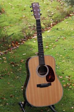 Martin HD28 / HD-28 Acoustic - Absolutely Mint