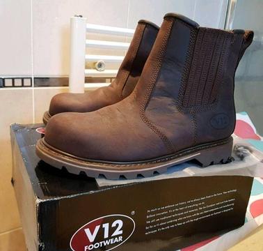 V12 Rawhide steel toe cap safety boots