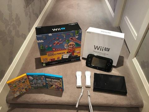 Nintendo Wii u 32GB HD with Controllers New Condition