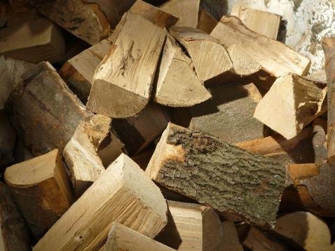 Logs - firewood burning logs Bedfordshire/ Milton Keynes