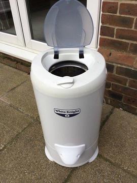 Small spin dryer white knight 4.1kg