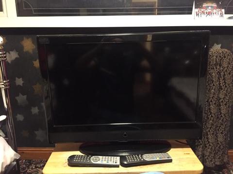 Technika LCD TV/DVD £50