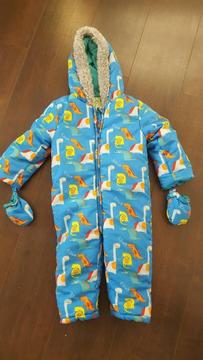 18-24 snowsuit immaculate con!