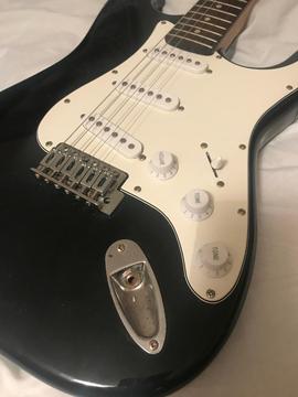 Burswood Electric Guitar. Stratocaster copy. Great Condition. Black And White