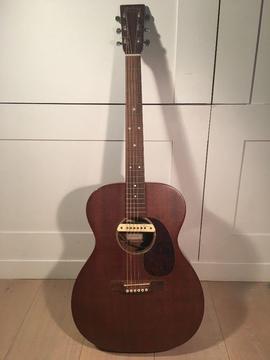 Martin 000-15 Mahogany Acoustic Guitar with Pick Up & Hard Case