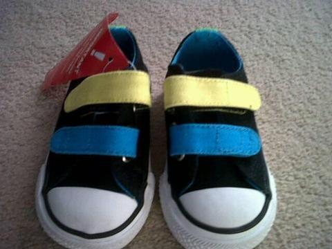Toddlers shoes