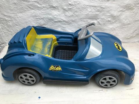 Retro Kids Ride On Batmobile 6 Volt Battery Operated Car