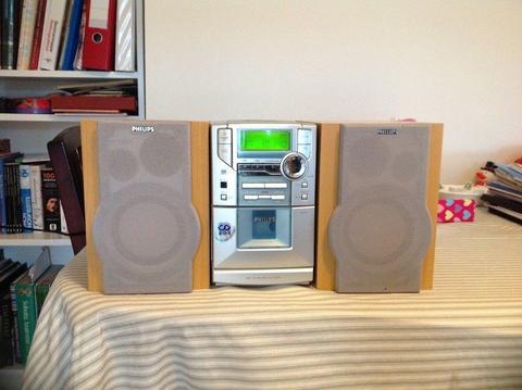 Philips Compact CD/Tape and Stereo player with Speakers
