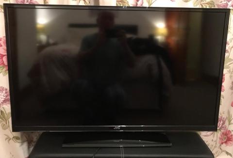 JVC 40” LED TV 1080p LT-40DG51J