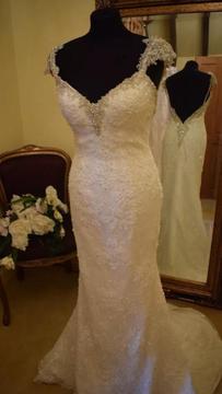 Maggie Sottero Brandy wedding dress size 10 excellent condition
