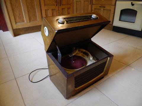 1960's Radio / Record Player (Display or Repair)