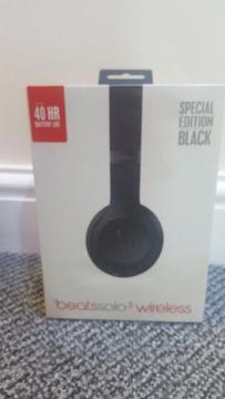 Beats solo 3 wireless headphones