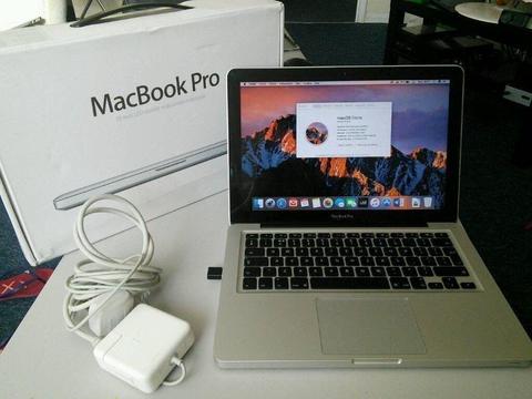 13 Macbook Pro i5 2.5 Ghz 8GB 256GB SSD AutoCAD Maya Cinema 4D SketchUp Vectorworks Rhinoceros Quark