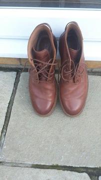 Mens clarks boots size 10 immaculate condition