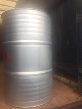 220 litre Galvanised steel drums with bung lid