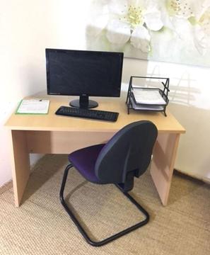 LUXURY OFFICE DESK AND CHAIR