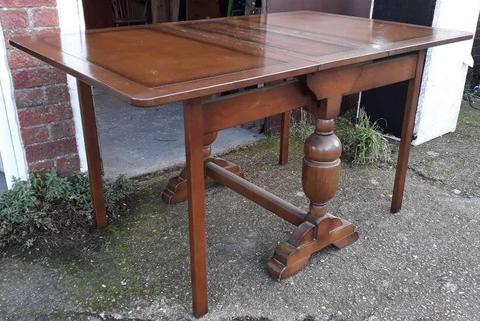Vintage Oak Drop-Leaf Table On Double Gate-Leg Support