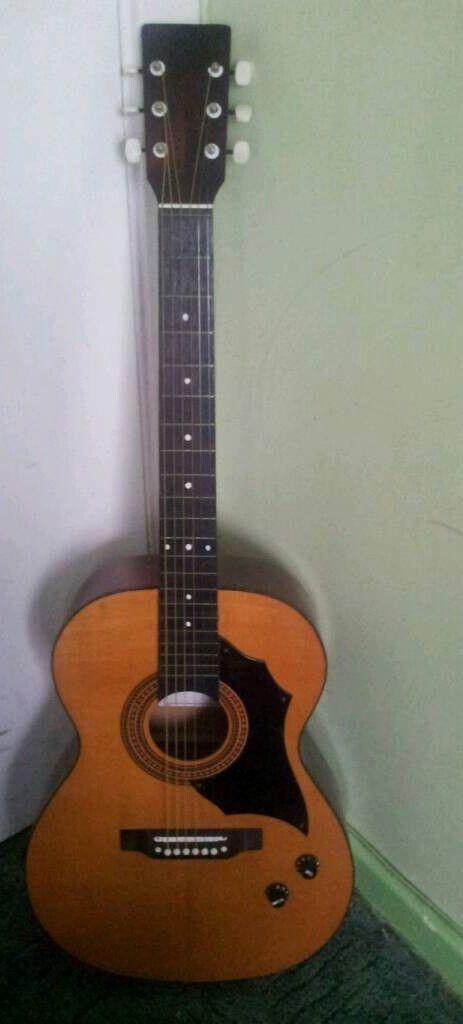 K320 electro acoustic guitar