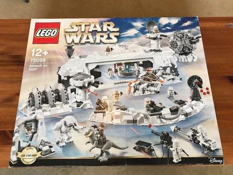 Lego 75098 Assault on Hoth, Ultimate Collection Series USC, BNIB, collectible