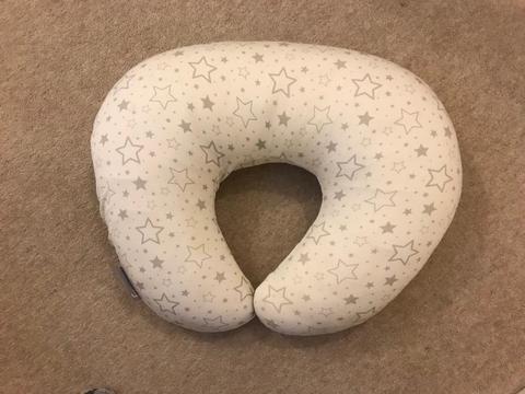CuddleCo Comfi-Mum Memory Foam Feeding Pillow