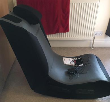 GAMING CHAIR FOR SALE!!