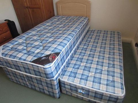 SINGLE BED WITH ADDITIONAL GUEST BED