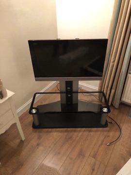 !!!!! REDUCED !!!! - SONY TV with Stand and Remote