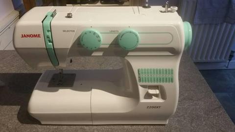 Janome 2200XT sewing machine