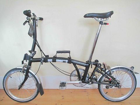 New & Unused B-Spoke Brompton Folding Bike (6 Speed) & Accessories