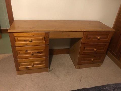 Free - large dressing table, wood