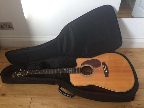 Recording King RD-16 Acoustic Guitar in build mic with case and accessories