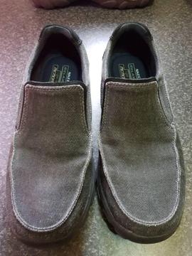 Men's Black Sketcher shoes size 9