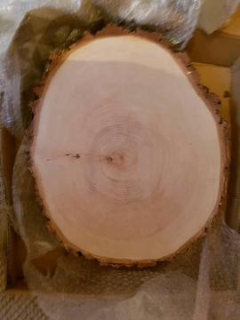 Large wooden log slice (wedding)
