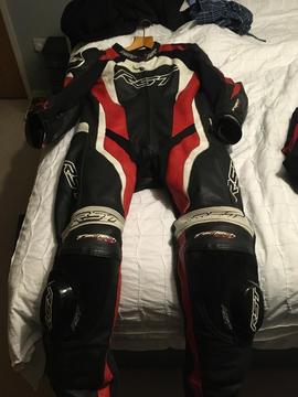 Rst Tractech Evo 2 - 1 Piece Motorcycle Leathers Suit Size 44
