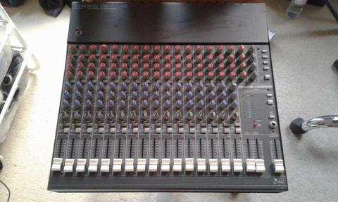 Mackie CR1604 Analogue mixer - USA model great condition