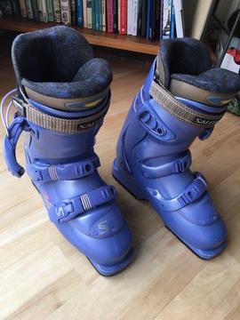 Ladies Salomon Ski Boots