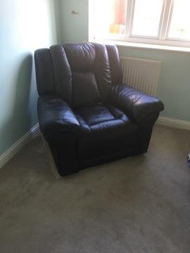 Black leather manual recliner chair