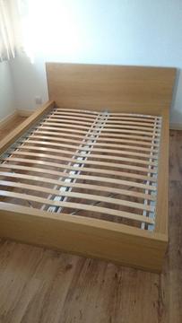 Double bed frame + 2xChest of drawers
