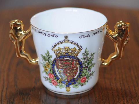 Paragon Bone Chine Loving Cup Gold Painted Handles 1981 Wedding Prince Charles Lady Diana VGC