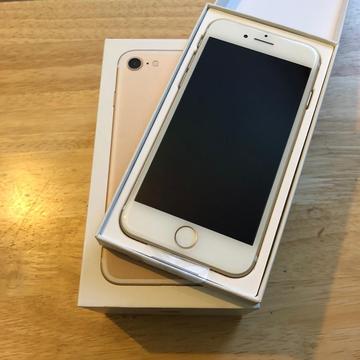 IPhone 7 128gb Gold Unlocked...!!! NEW