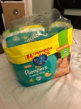 Unopened 86 pack Pampers Baby Dry size 4