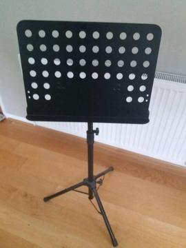 Heavy duty adjustable music stand - never used