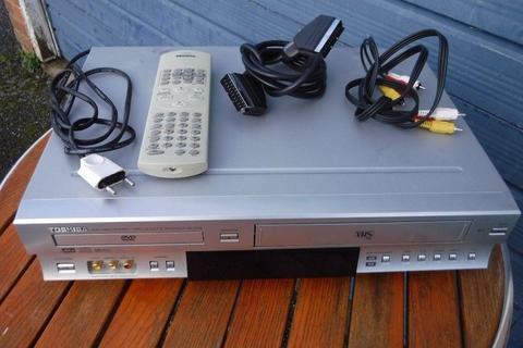 Toshiba SV23-VB DVD player and video recorder/player