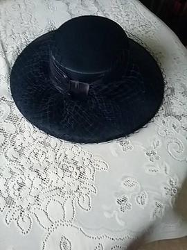 A navy hat