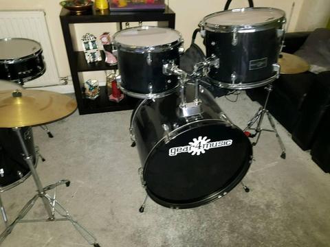 Gear4music drum kit